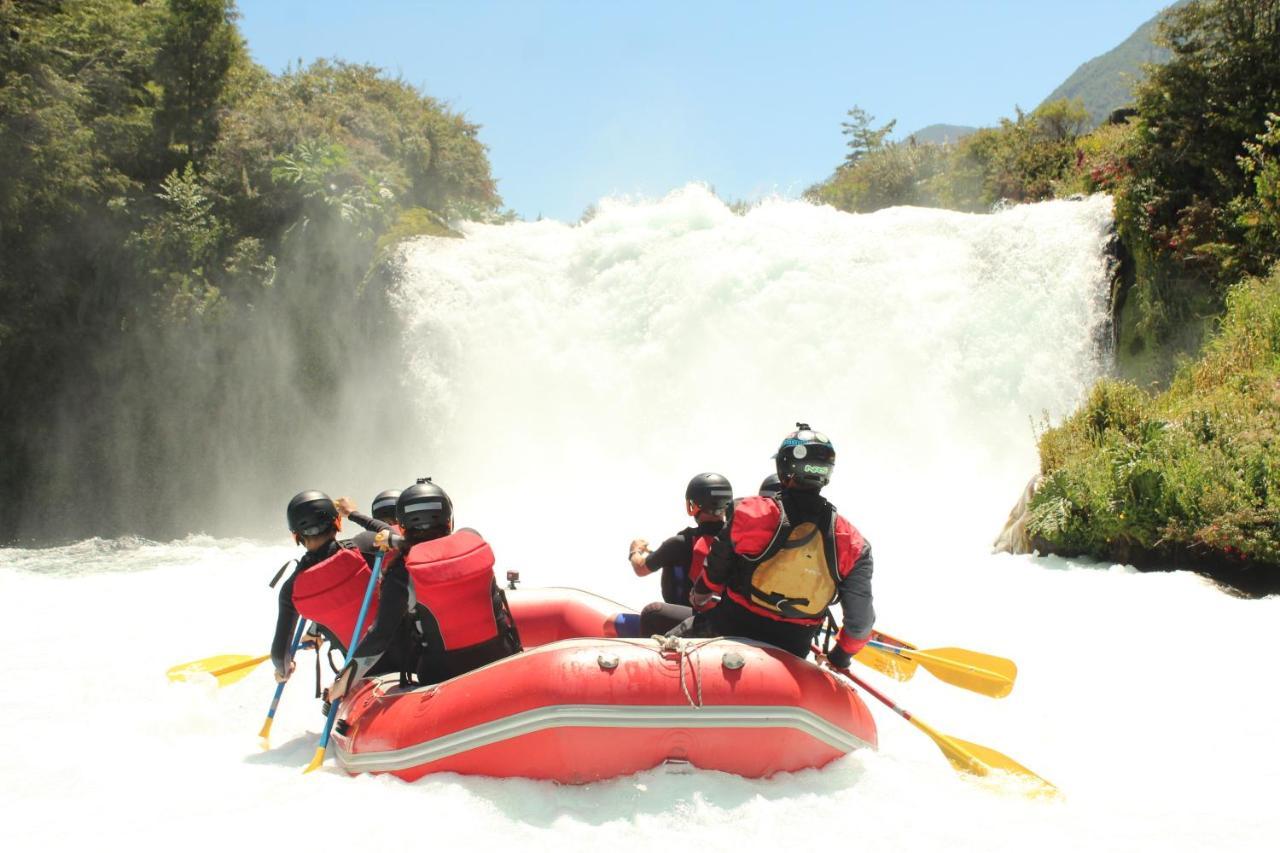 Domo Conguillio Conecta Con Tu Energia Sagrada Junto Al Salto Truful Truful Con Una Vista Majestuosa Que Podras Disfrutar En Una Tinaja Una Experiencia Que Alineara Tu Espiritu Y Tu Energia Interior Vivelo Melipeuco Bagian luar foto
