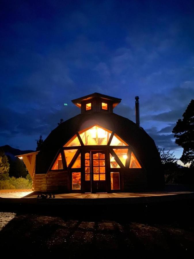 Domo Conguillio Conecta Con Tu Energia Sagrada Junto Al Salto Truful Truful Con Una Vista Majestuosa Que Podras Disfrutar En Una Tinaja Una Experiencia Que Alineara Tu Espiritu Y Tu Energia Interior Vivelo Melipeuco Bagian luar foto