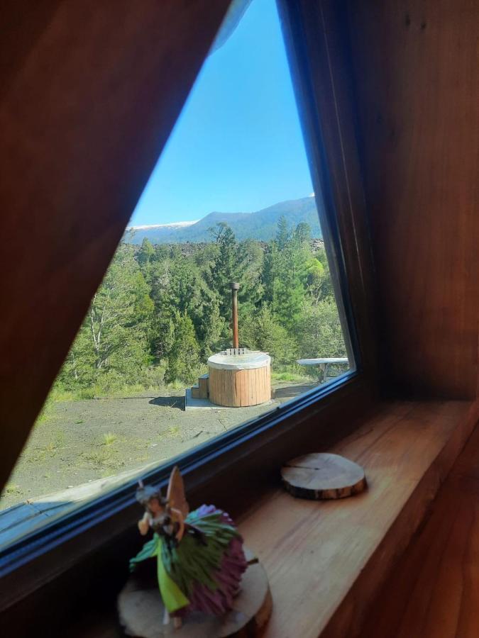 Domo Conguillio Conecta Con Tu Energia Sagrada Junto Al Salto Truful Truful Con Una Vista Majestuosa Que Podras Disfrutar En Una Tinaja Una Experiencia Que Alineara Tu Espiritu Y Tu Energia Interior Vivelo Melipeuco Bagian luar foto